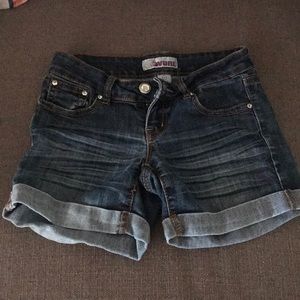Blouse jean shorts